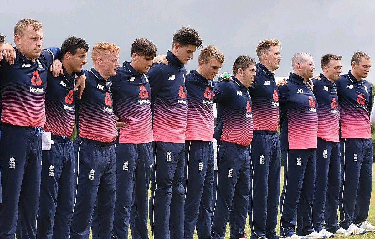 国际比赛日门兴格拉德巴赫调整名单以备意甲,扳平良机环节打磨,赛场秩序良好,年轻球员得到机会的简单介绍 国际比赛日门兴格拉德巴赫调整名单以备意甲,扳平良机环节打磨,赛场秩序良好,年轻球员得到机会的简单介绍