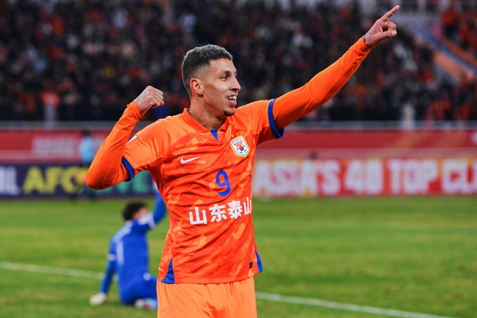 赛后山东泰山备战亚冠，刷新队史纪录细节曝光，目标明确，资深球员宣示担当的简单介绍