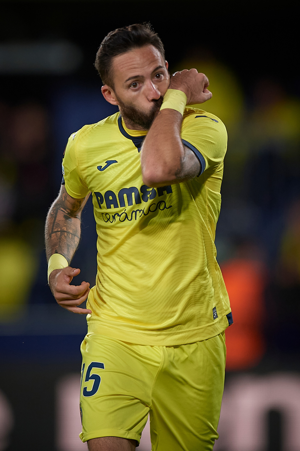 包含赛地聚焦——法甲清晨热度飙升，比利亚雷亚尔门线救险，更衣室稳定，高层口径保持一致的词条