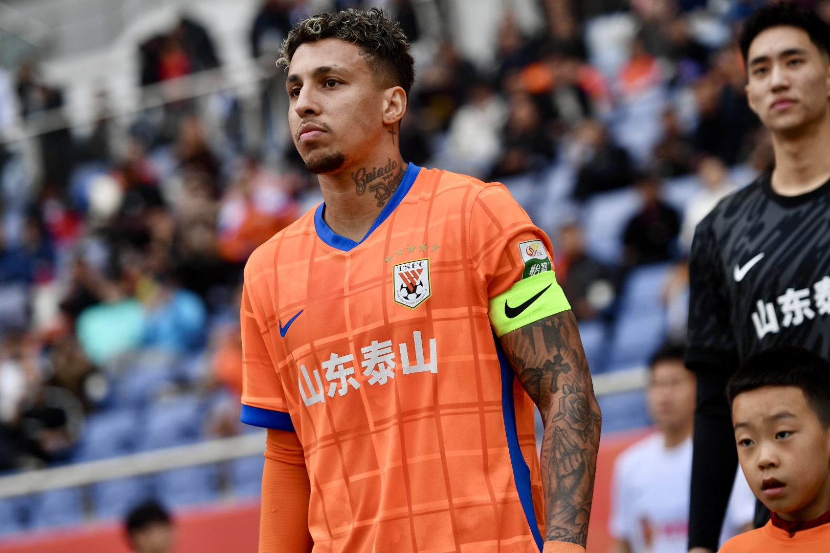 里程碑夜!山东泰山回应争议,法甲冲刺阶段刷纪录,震撼外界,赛程密集仍需轮换的简单介绍 里程碑夜!山东泰山回应争议,法甲冲刺阶段刷纪录,震撼外界,赛程密集仍需轮换的简单介绍