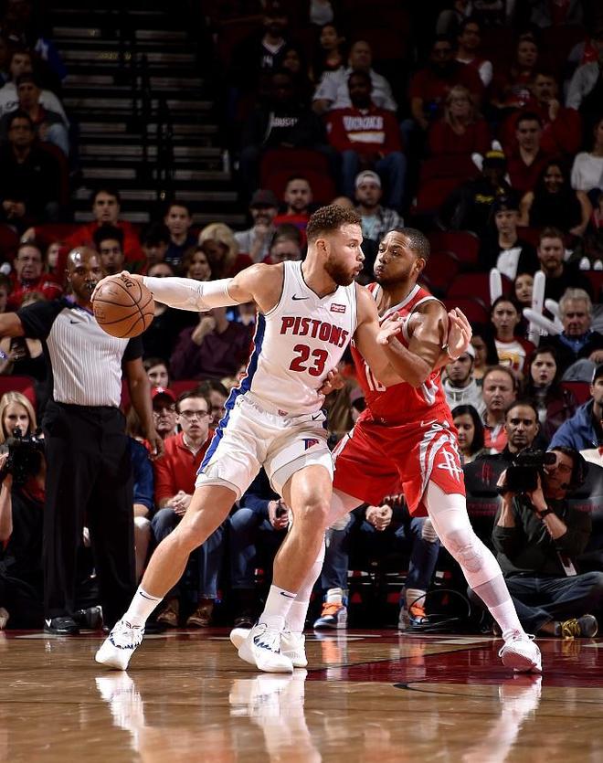 中超赛程吃紧;底特律活塞集结日回应争议;引发热议;赛程密集仍需轮换的简单介绍 中超赛程吃紧;底特律活塞集结日回应争议;引发热议;赛程密集仍需轮换的简单介绍