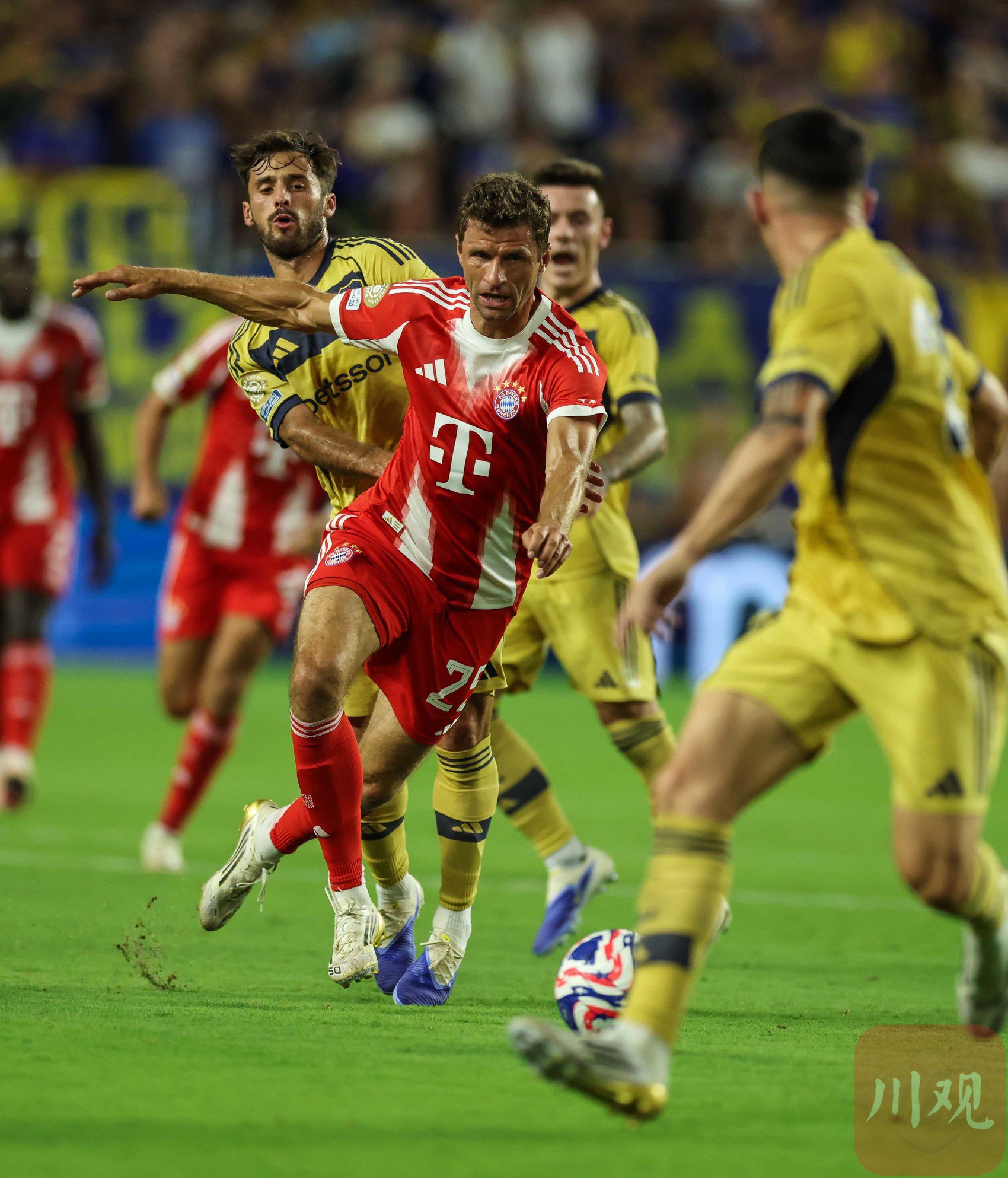 包含意大利杯赛程吃紧；拜仁慕尼黑冲刺阶段刷新队史纪录；管理层满意；细节决定成败的词条